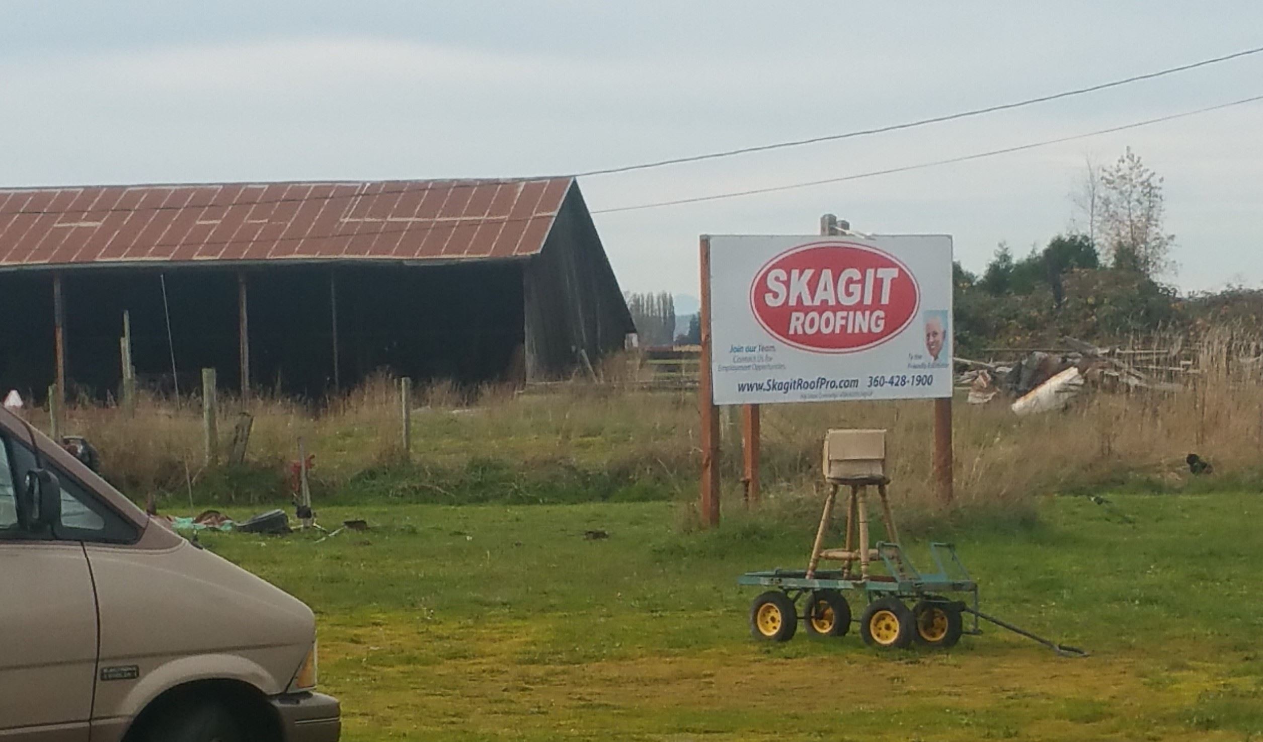 Skagit Roofing Sign